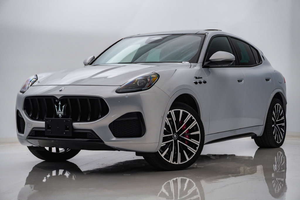 Used 2023 Maserati Grecale Modena AWD/4WD image 1