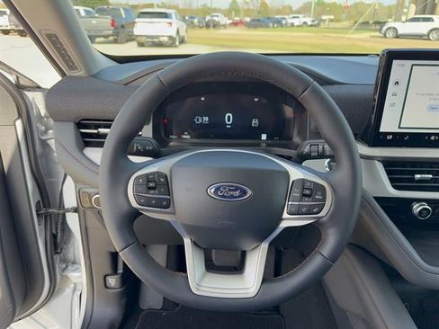 New 2026 Ford Explorer Active image 12