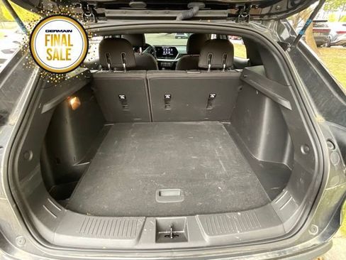 Used 2024 Chevrolet Trax RS w/ Sunroof Package image 20