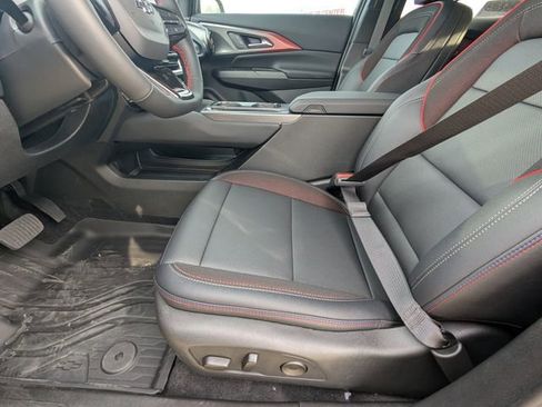 New 2026 Chevrolet Equinox EV RS image 9