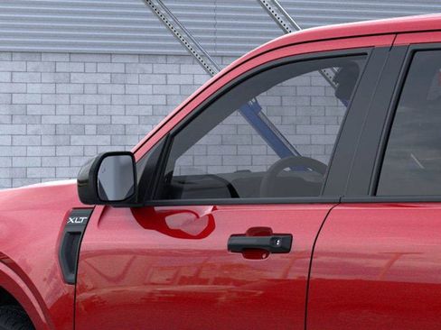 New 2025 Ford Maverick XLT w/ XLT Luxury Package image 21