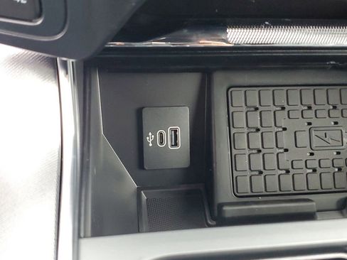 New 2025 Ford F150 Platinum w/ FX4 Off-Road Package image 30