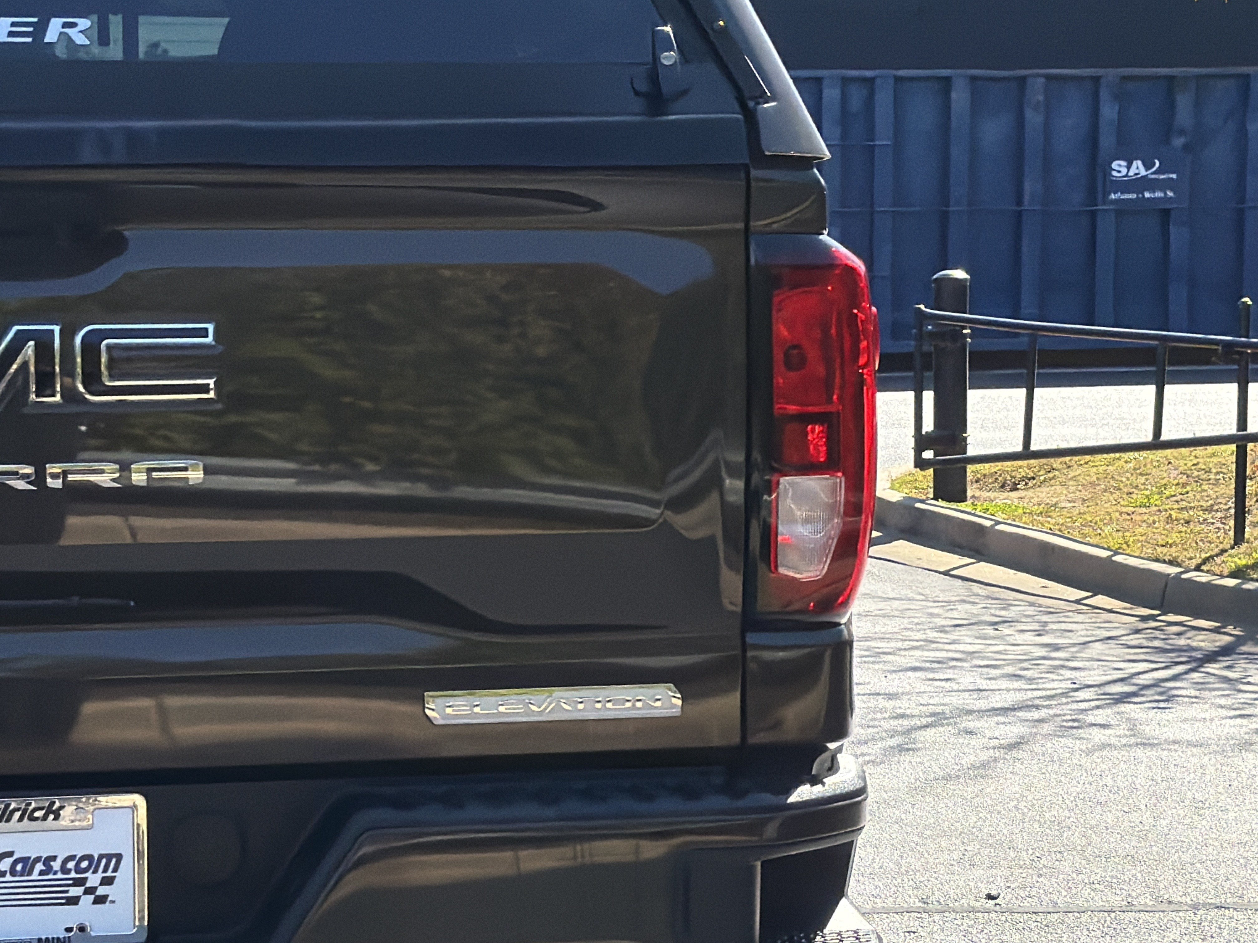 Used 2024 GMC Sierra 1500 Elevation w/ LPO, Elevation Black Package AWD/4WD image 23