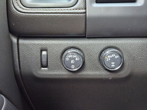 Used 2021 GMC Canyon AT4 AWD/4WD image 25