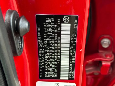 Used 2020 Toyota Camry XSE image 32