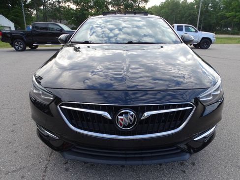 Used 2019 Buick Regal Preferred w/ Driver Confidence Package I FWD image 5