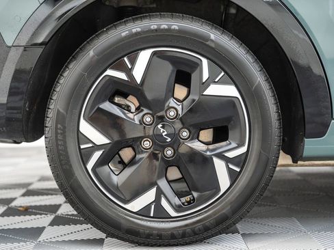 Used 2023 Kia Niro Wave w/ Wave Preserve Package FWD image 19