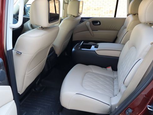 Used 2023 Nissan Armada Platinum w/ Captain's Chairs Package RWD image 6