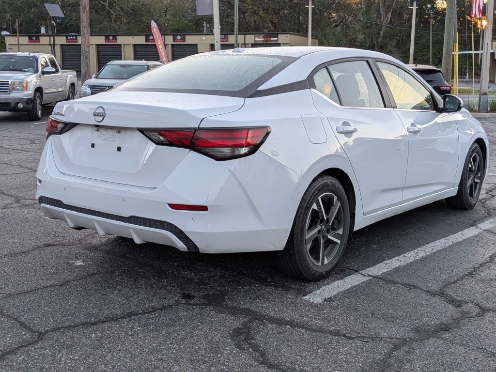 Used 2025 Nissan Sentra SV FWD image 5