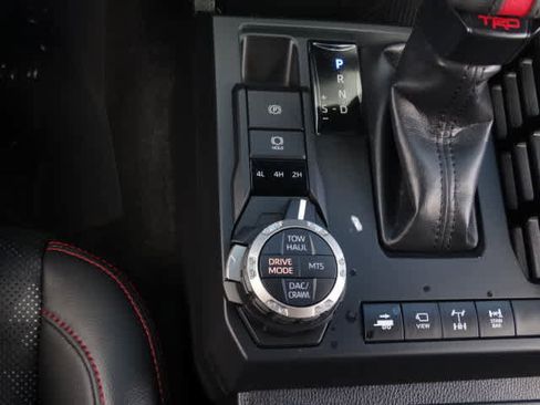 Used 2025 Toyota Tacoma TRD Pro AWD/4WD image 33