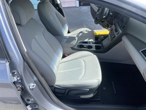 Used 2016 Hyundai Sonata SE image 16