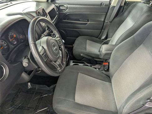 Used 2017 Jeep Patriot Latitude image 16