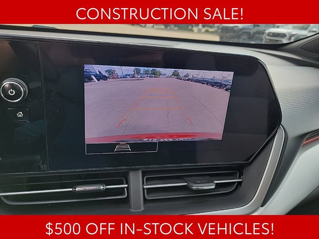 Used 2024 Chevrolet Trax RS FWD image 19