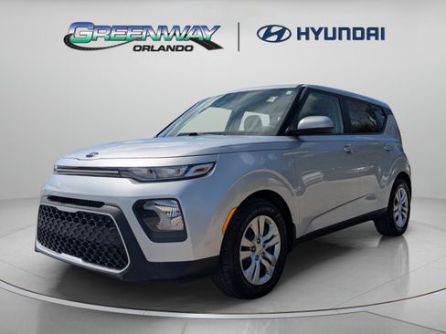 Used 2020 Kia Soul LX FWD image 4
