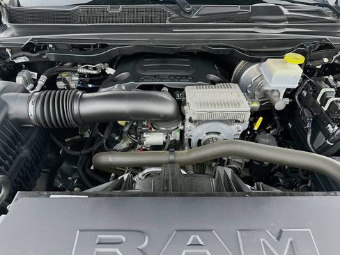 Used 2023 RAM 1500 Laramie AWD/4WD image 32