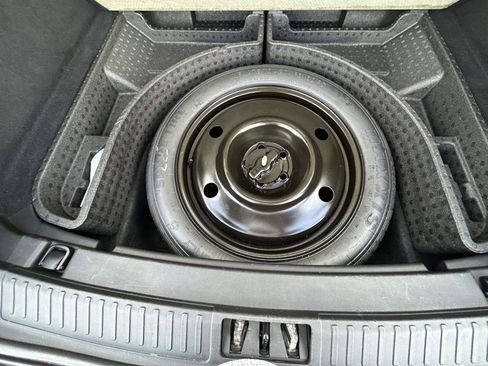 Used 2016 Lincoln MKX Select FWD image 17