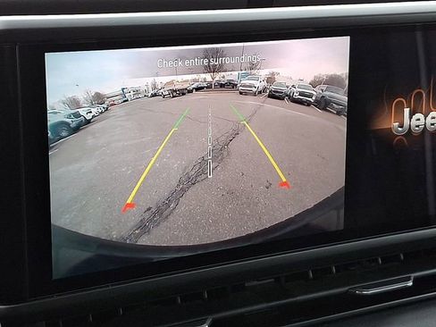 Used 2024 Jeep Wrangler Unlimited Sahara image 20