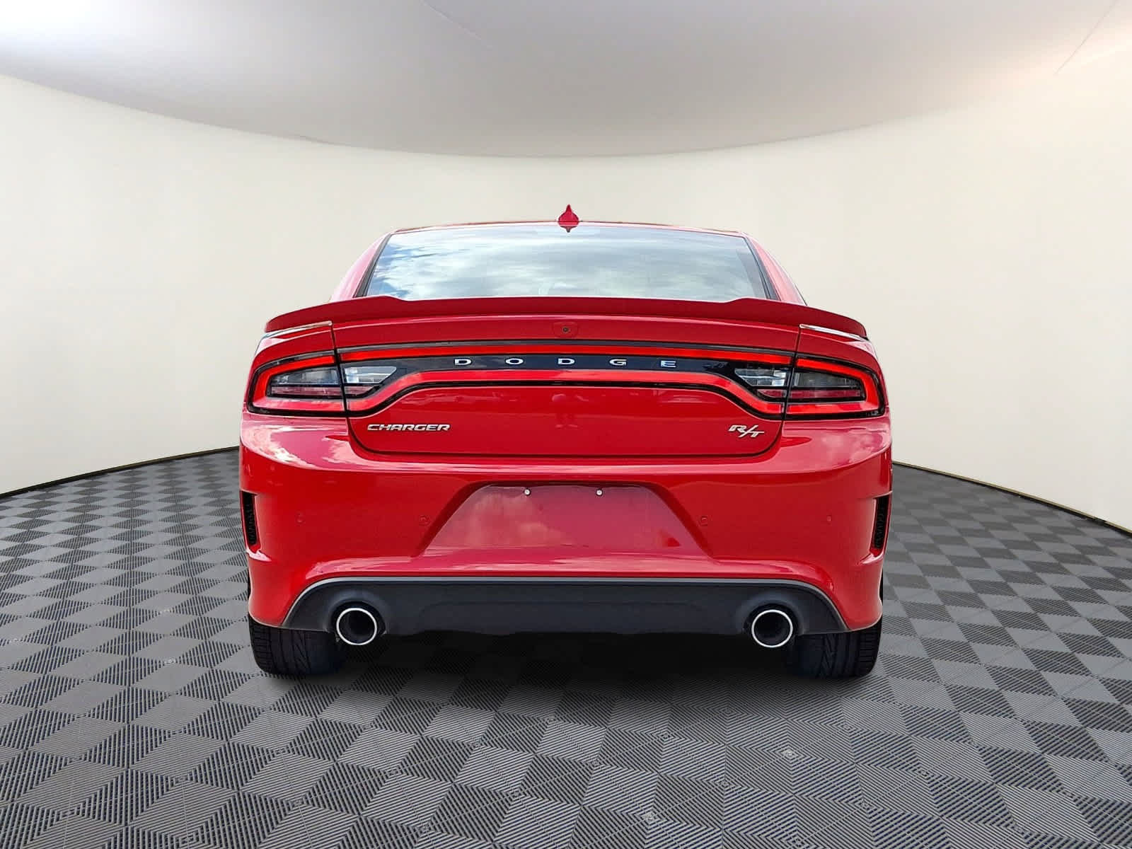 Used 2023 Dodge Charger R/T w/ Plus Group RWD image 6