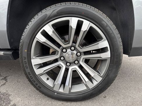 Used 2020 GMC Yukon XL Denali w/ Denali Ultimate Package image 14