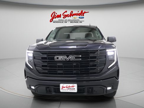 Used 2024 GMC Sierra 1500 Elevation AWD/4WD image 3