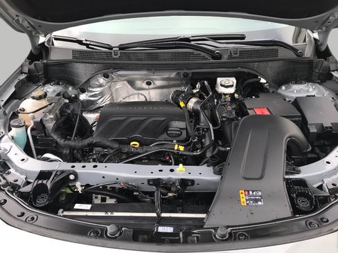 Used 2024 Buick Envista Preferred w/ Convenience I Package FWD image 8