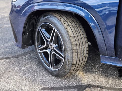 New 2026 Mercedes-Benz GLS 450 4MATIC image 39