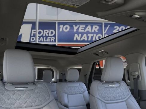 New 2026 Ford Explorer Platinum w/ LUX Leather Package AWD/4WD image 22