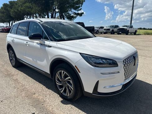 Used 2024 Lincoln Corsair FWD image 3