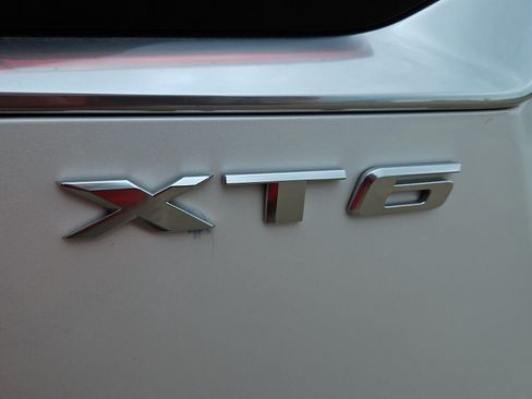 Used 2023 Cadillac XT6 Premium Luxury w/ Platinum Package AWD/4WD image 29