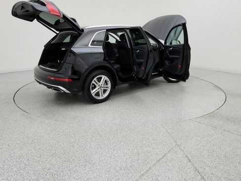 Used 2023 Audi Q5 e Premium Plus w/ Premium Plus Package AWD/4WD image 11