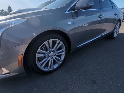 Used 2019 Cadillac XTS Luxury image 3