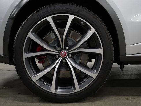 Used 2019 Jaguar F-PACE SVR AWD/4WD image 35