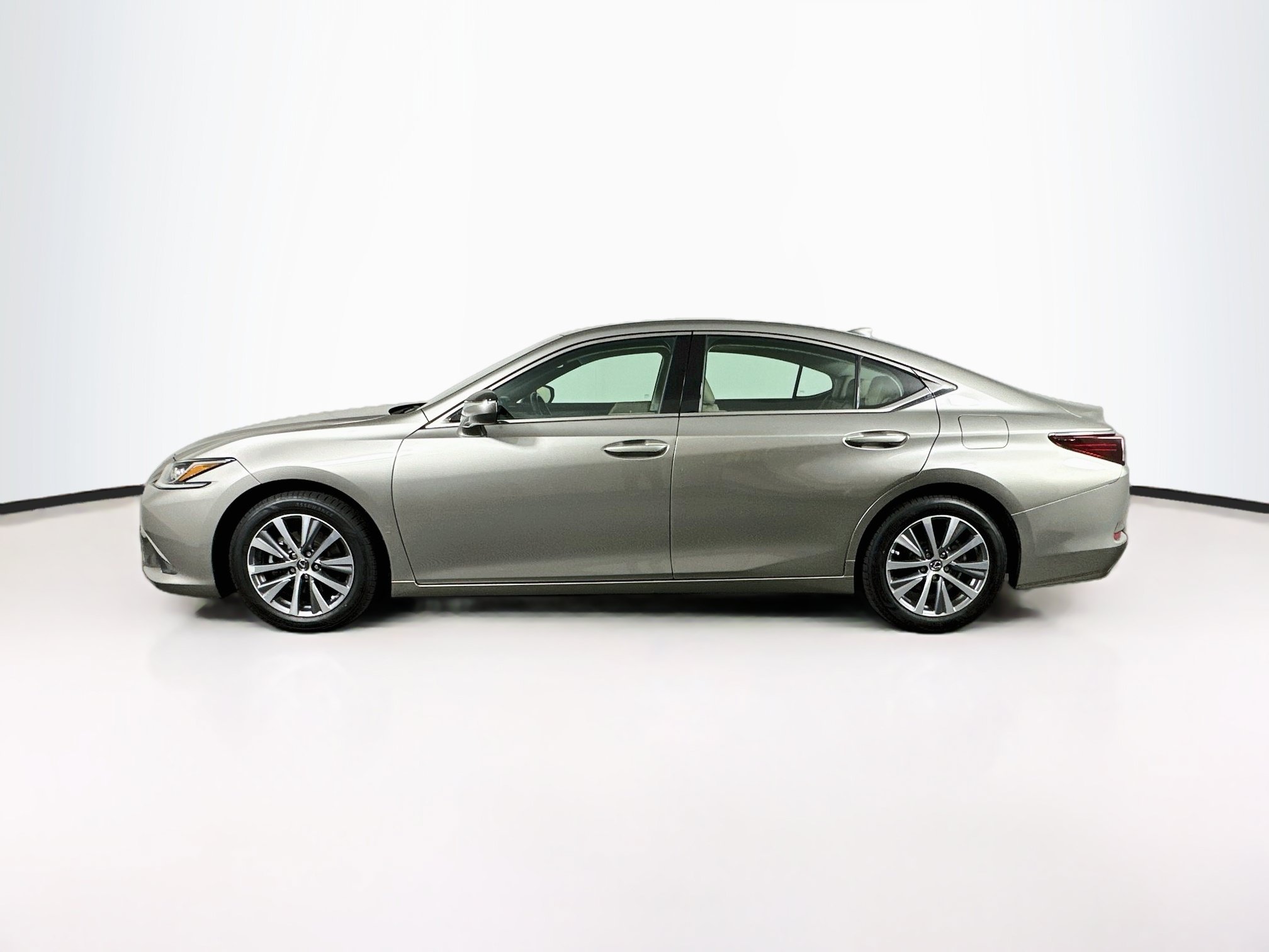 Used 2020 Lexus ES 350 w/ Premium Package FWD image 4