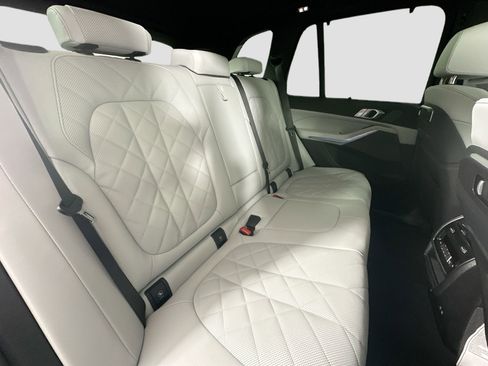 New 2026 BMW X5 xDrive50e w/ Executive Package image 28