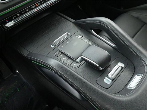 Used 2022 Mercedes-Benz GLS 450 4MATIC image 46