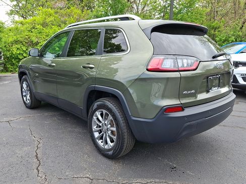 Certified 2019 Jeep Cherokee Latitude Plus AWD/4WD image 4
