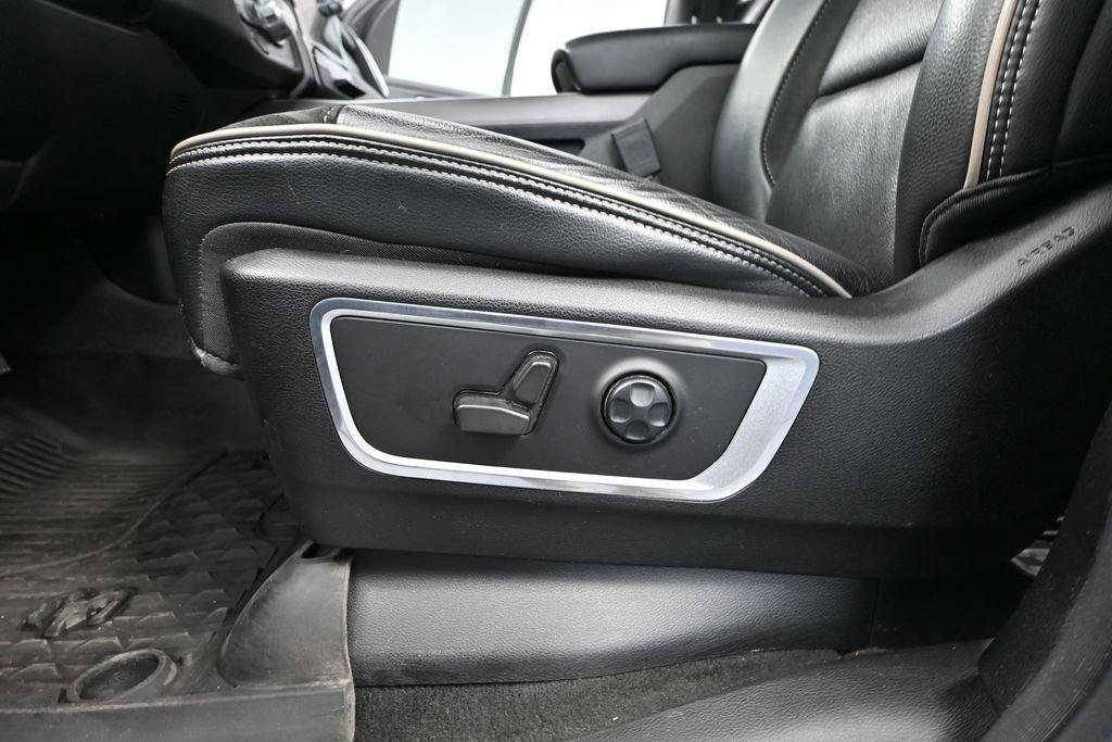 Used 2021 RAM 1500 Laramie w/ Sport Appearance Package AWD/4WD image 15