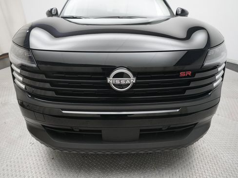 Certified 2025 Nissan Kicks SR image 21