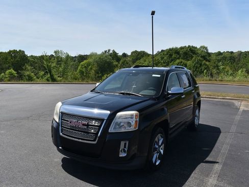 Used 2013 GMC Terrain SLT image 2