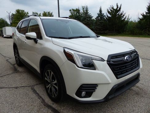 Used 2023 Subaru Forester Limited w/ Popular Package #2 AWD/4WD image 14