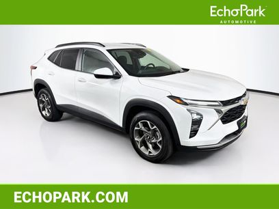 Used 2025 Chevrolet Trax LT w/ LT Convenience Package