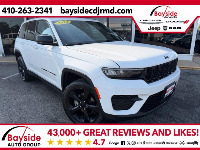 Used 2023 Jeep Grand Cherokee Altitude AWD/4WD image 1
