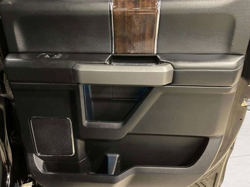 Used 2017 Ford F250 Platinum w/ Platinum Ultimate Package image 30