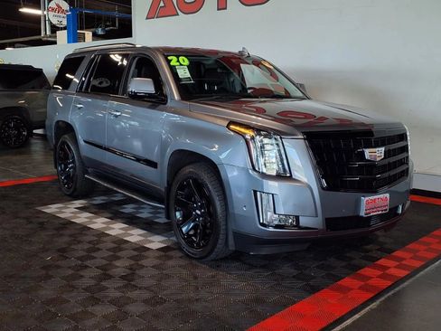 Used 2020 Cadillac Escalade Luxury w/ Escalade Sport Edition AWD/4WD image 2
