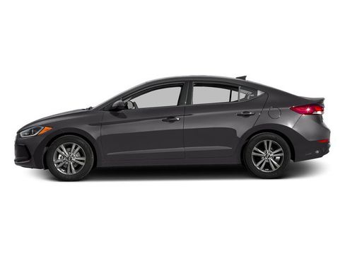 Used 2017 Hyundai Elantra SE FWD image 3