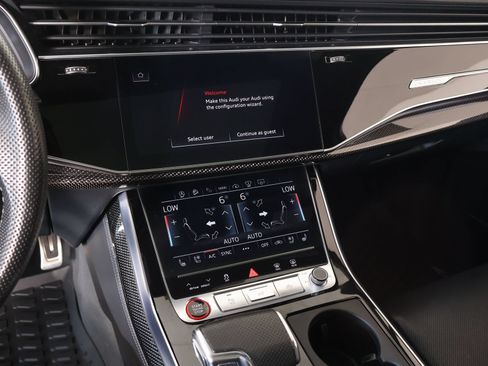 Used 2023 Audi SQ7 Prestige AWD/4WD image 5