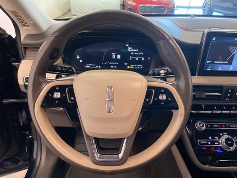 Used 2021 Lincoln Corsair Reserve AWD/4WD image 17