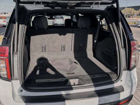 Used 2022 Chevrolet Suburban Z71 w/ Z71 Off-Road Package image 44