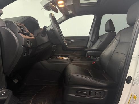 Used 2023 Honda Passport Elite image 9