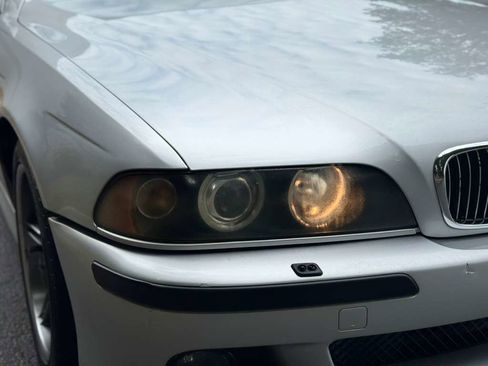 Used 2003 BMW M5 RWD image 9